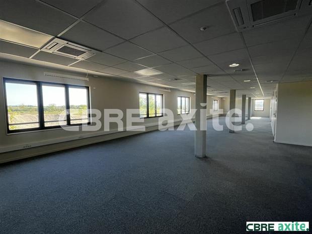 Bureau Location 01500 SAINT-MAURICE-DE-RÉMENS