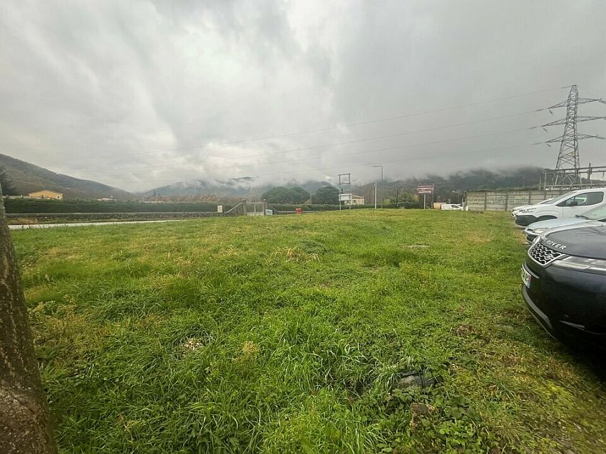 Commerce Location 07800 LA VOULTE SUR RHONE