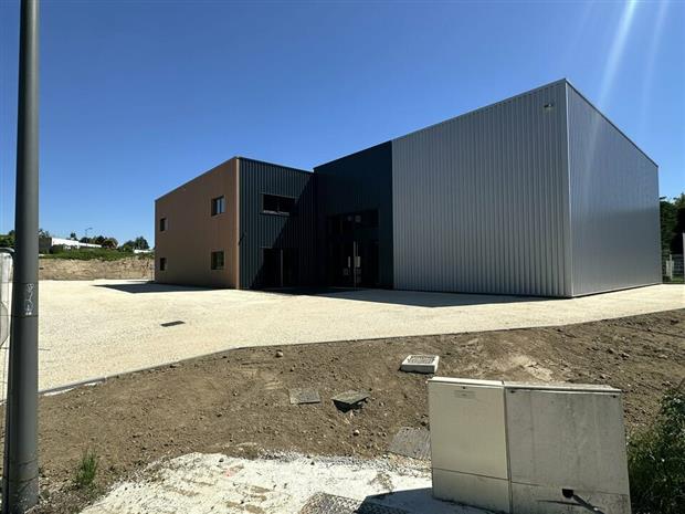 Commerce Location 07430 DAVEZIEUX