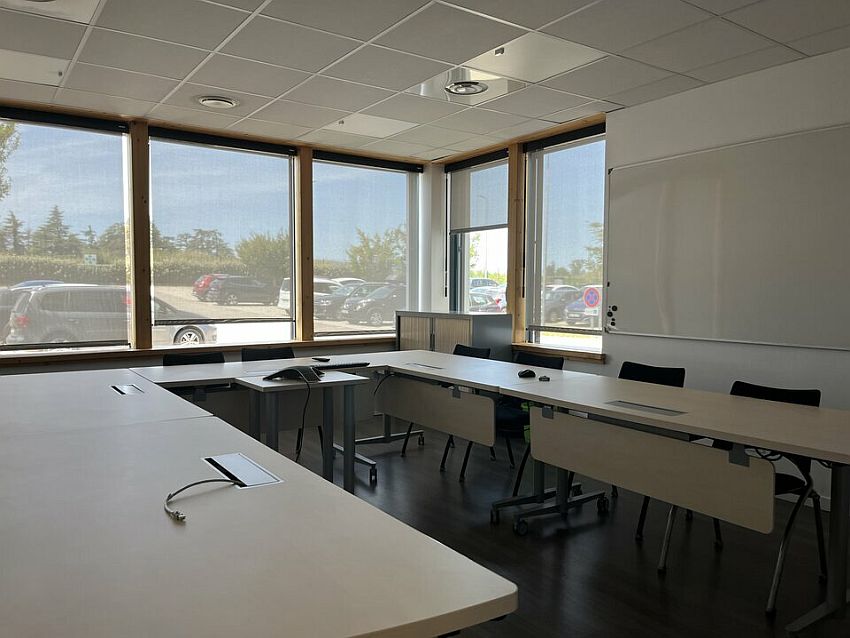 Bureau Location 26000 VALENCE