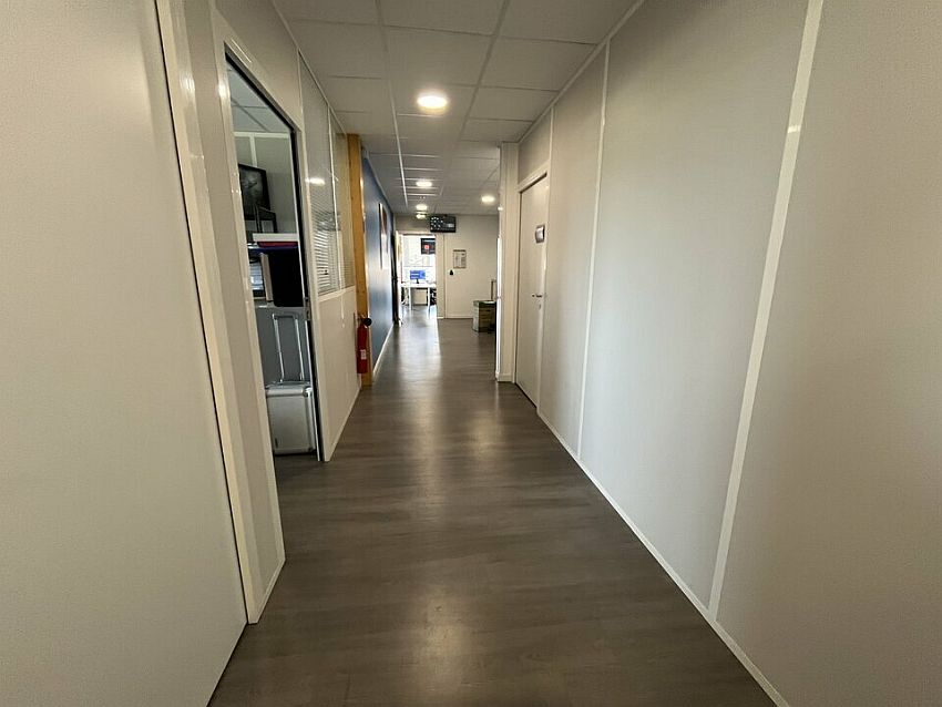 Bureau Location 26000 VALENCE