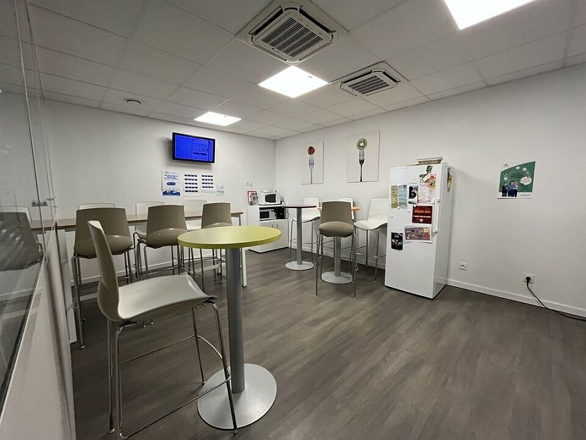 Bureau Location 26000 VALENCE