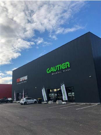Commerce Location 26000 VALENCE
