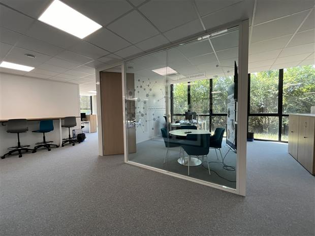 Bureau Location 26000 VALENCE