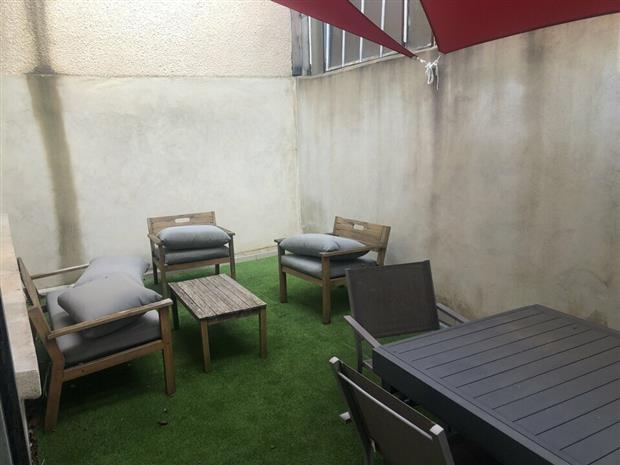 Bureau Location 26000 VALENCE