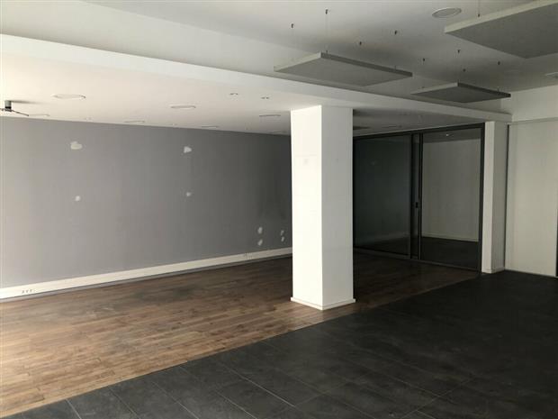 Commerce Location 26000 VALENCE