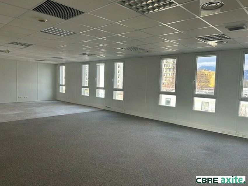 Bureau Location 38130 ECHIROLLES