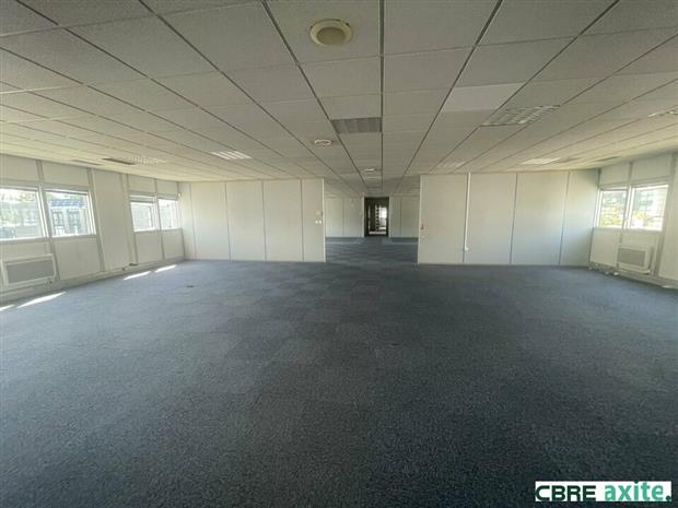 Bureau Location 38240 MEYLAN