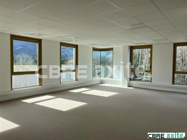 Bureau Location 38950 SAINT MARTIN LE VINOUX