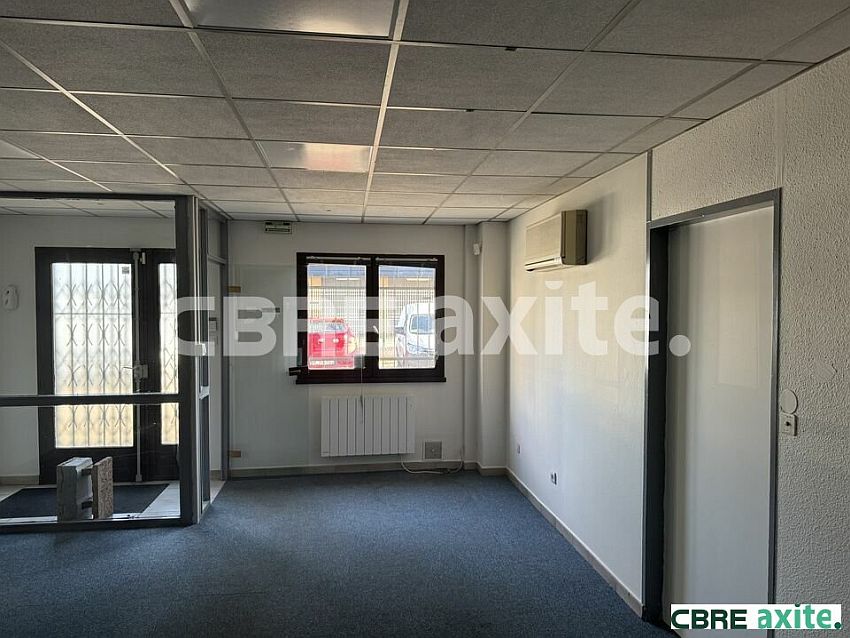 Local d'activités Location 38610 GIERES