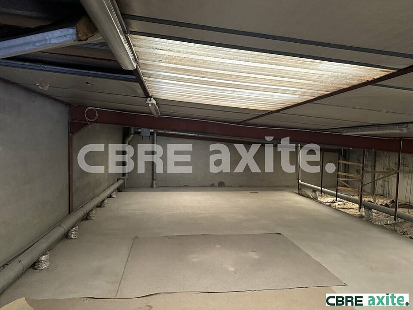 Local d'activités Location 38610 GIERES