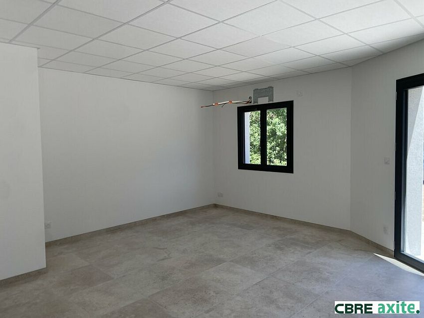 Bureau Location 38300 SAINT SAVIN