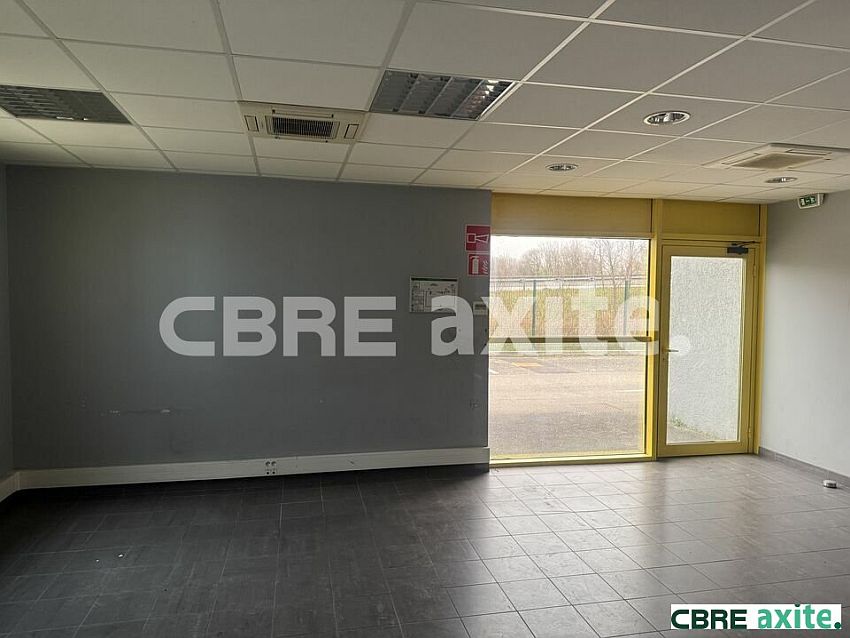 Local d'activités Location 38290 LA VERPILLIÈRE