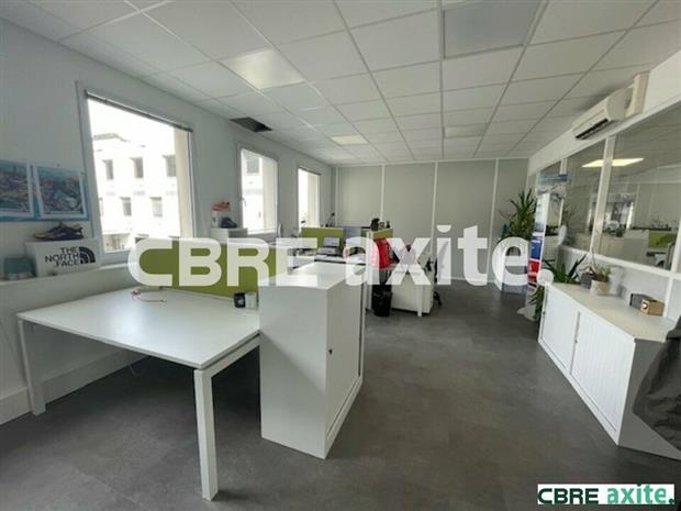 Bureau Location 38360 SASSENAGE