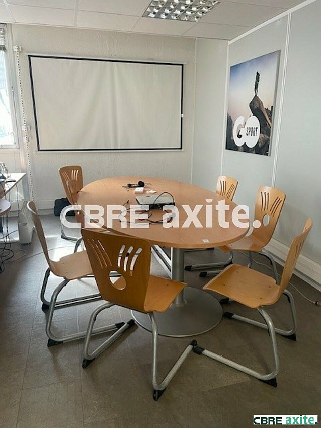 Bureau Location 38360 SASSENAGE