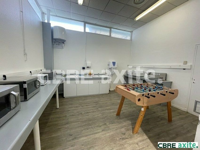 Bureau Location 38360 SASSENAGE