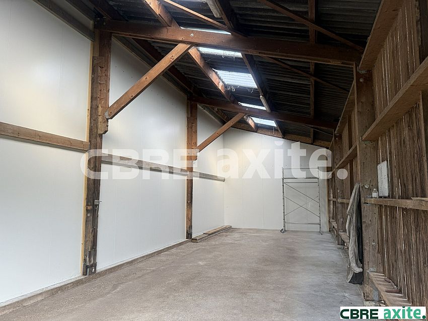 Entrepôt / Local d'activités Location 38110 SAINT-DIDIER-DE-LA-TOUR