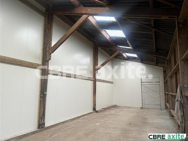 Entrepôt / Local d'activités Location 38110 SAINT-DIDIER-DE-LA-TOUR