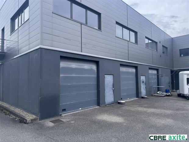 Commerce Location 38330 MONTBONNOT