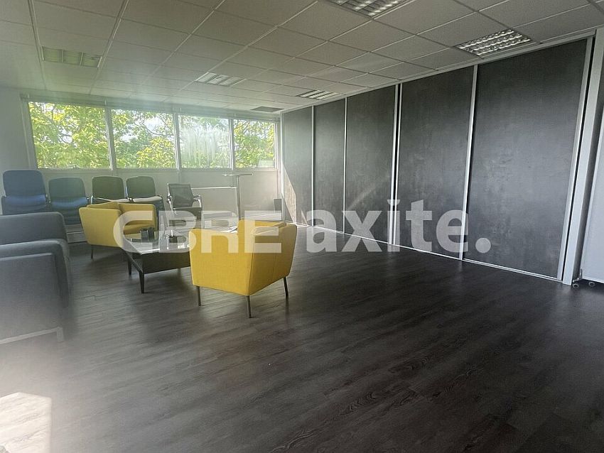 Bureau Vente 38080 L ISLE D ABEAU