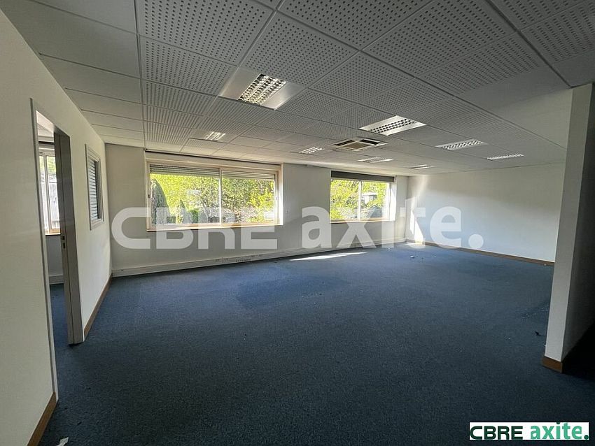 Bureau Vente 38300 DOMARIN