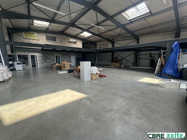 Local d'activités Location 38500 COUBLEVIE