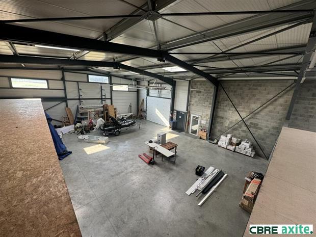 Local d'activités Location 38500 COUBLEVIE