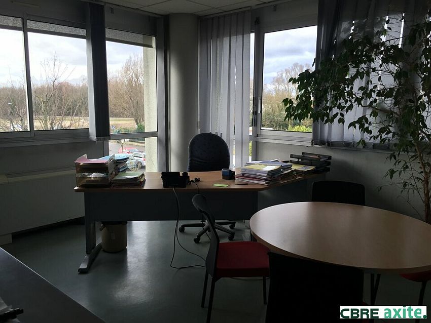 Bureau Location 38300 BOURGOIN JALLIEU