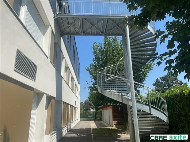 Bureau Location 38320 EYBENS