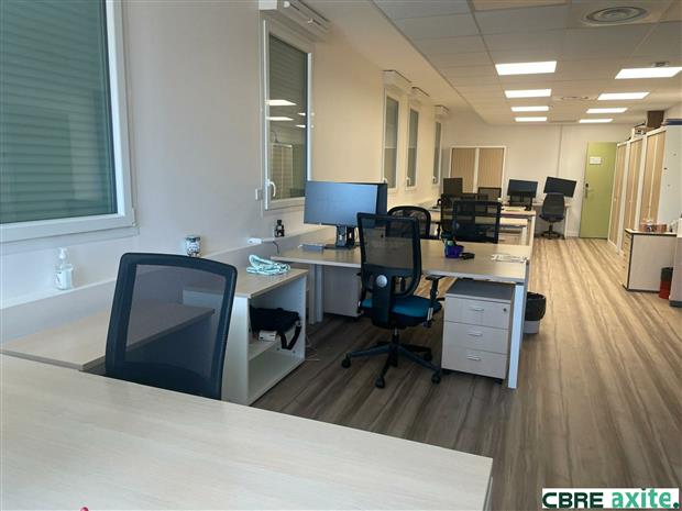 Bureau Location 38320 EYBENS