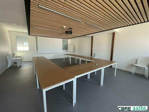 Bureau Location 38320 EYBENS