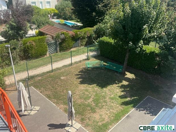 Bureau Location 38320 EYBENS