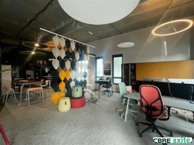 Bureau Location 38090 VAULX-MILIEU