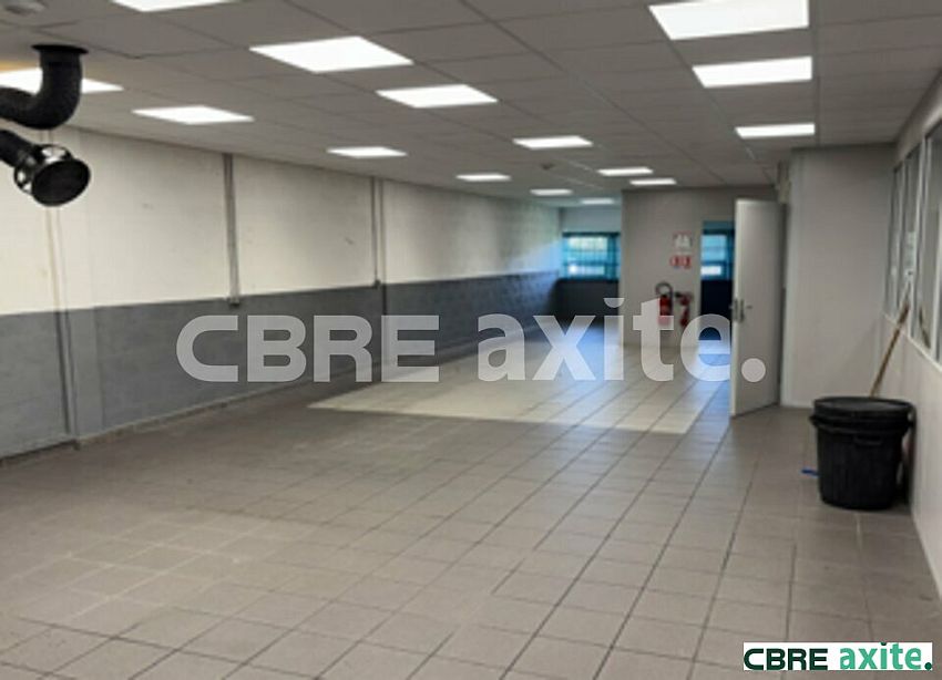 Local d'activités Location 38090 VILLEFONTAINE