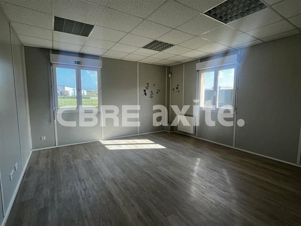 Bureau Location 38510 PASSINS