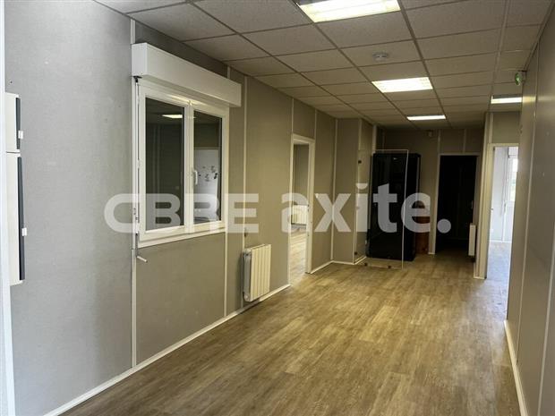 Bureau Location 38510 PASSINS