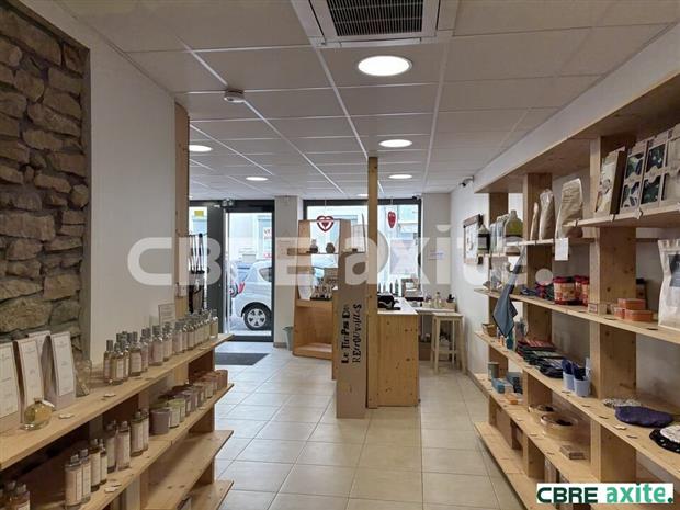 Commerce Location 38300 BOURGOIN JALLIEU