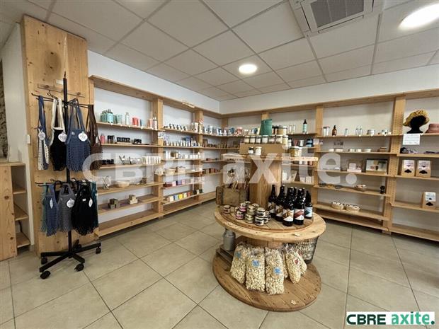 Commerce Location 38300 BOURGOIN JALLIEU