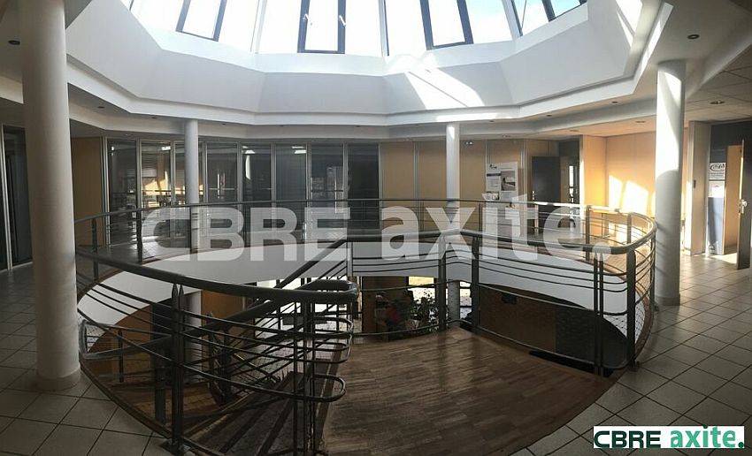 Bureau Location 38090 VILLEFONTAINE