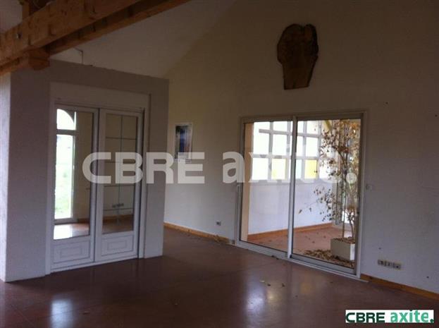 Bureau Location 38460 CREMIEU