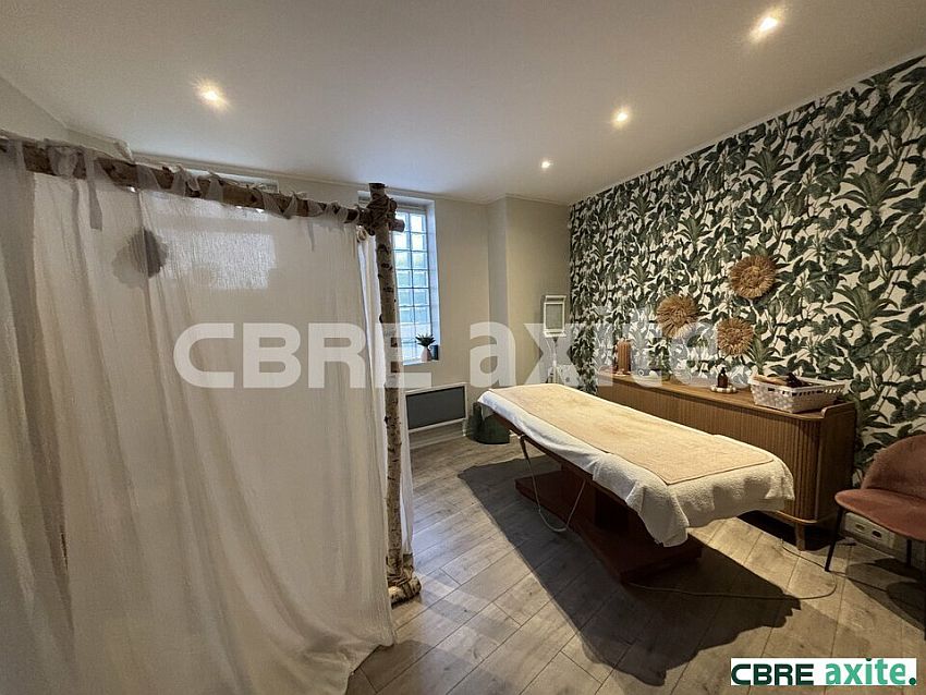 Commerce Location 38300 BOURGOIN-JALLIEU