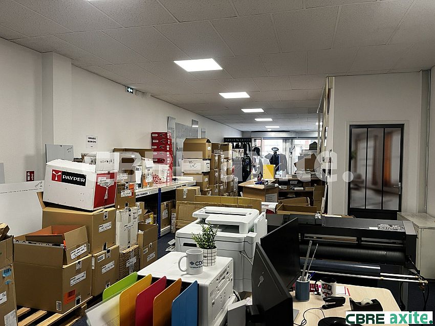 Commerce Location 38300 BOURGOIN JALLIEU