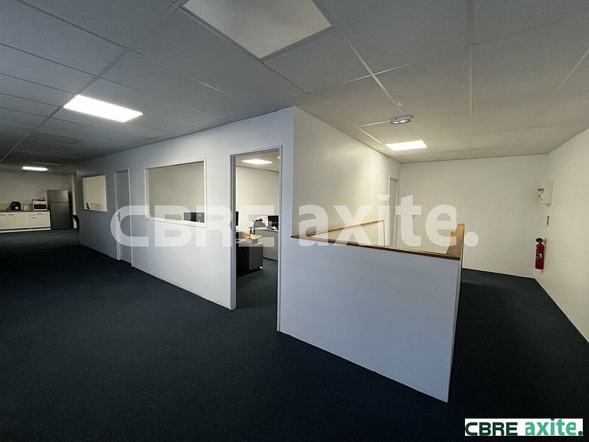 Commerce Location 38300 BOURGOIN JALLIEU