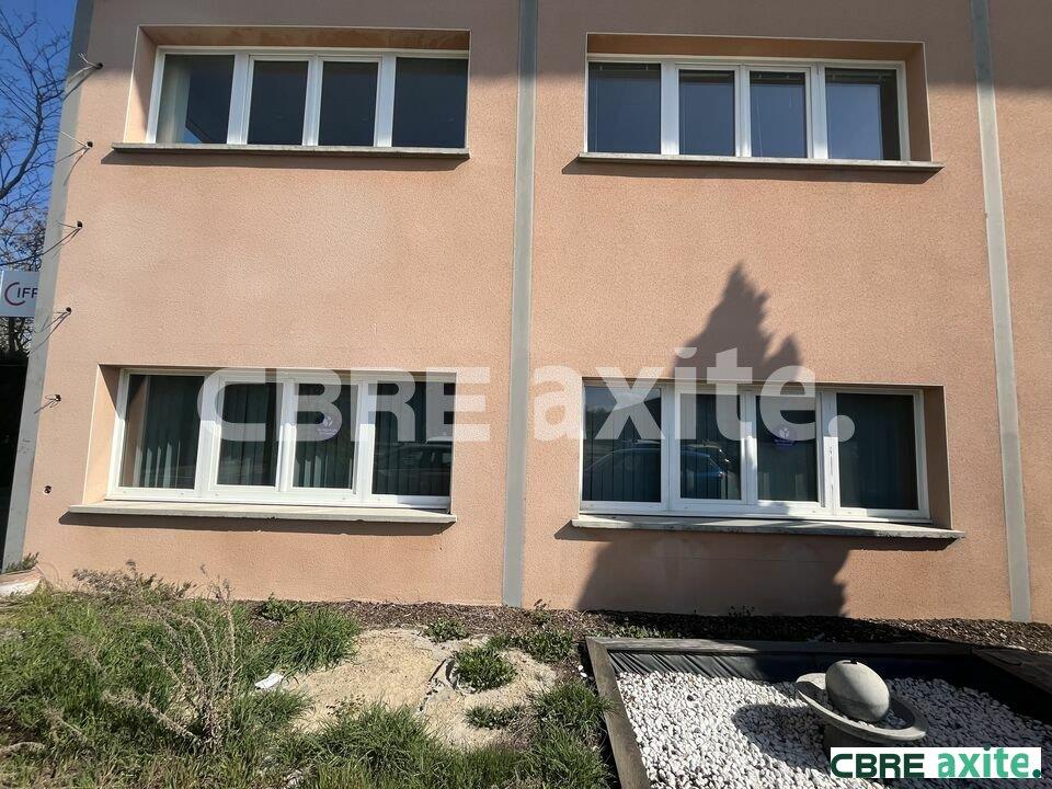 Bureau Location 38090 VILLEFONTAINE