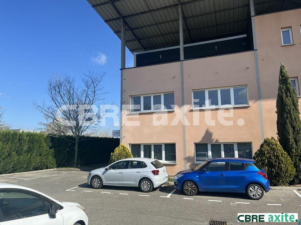 Bureau Location 38090 VILLEFONTAINE