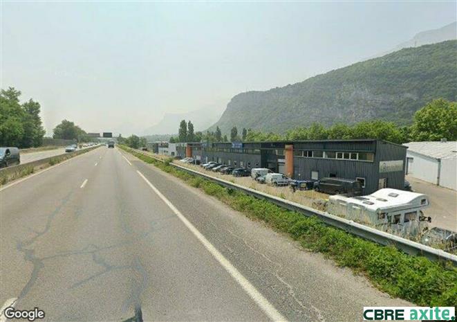 Commerce Location 38130 ECHIROLLES