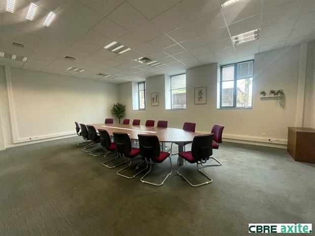 Bureau Location 38210 TULLINS