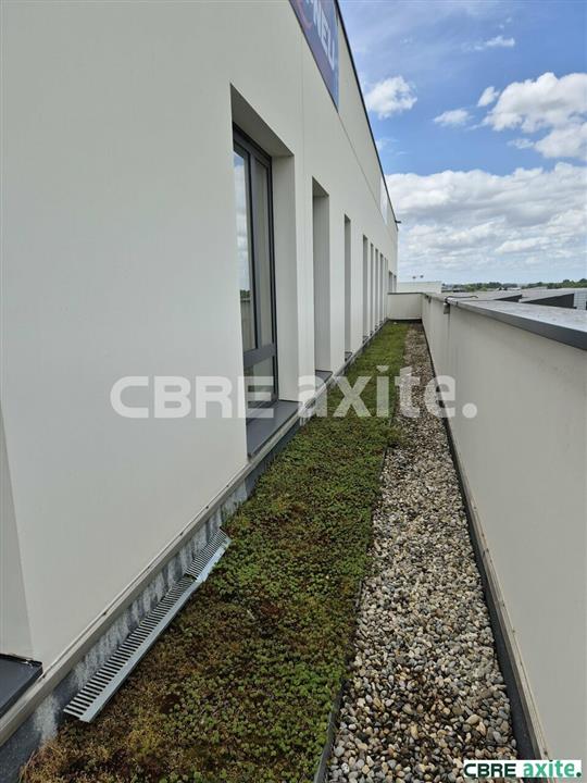 Bureau Location 38090 VAULX MILIEU