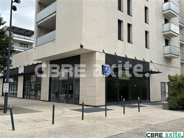 Commerce Location 38300 BOURGOIN JALLIEU