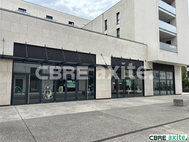 Commerce Location 38300 BOURGOIN JALLIEU